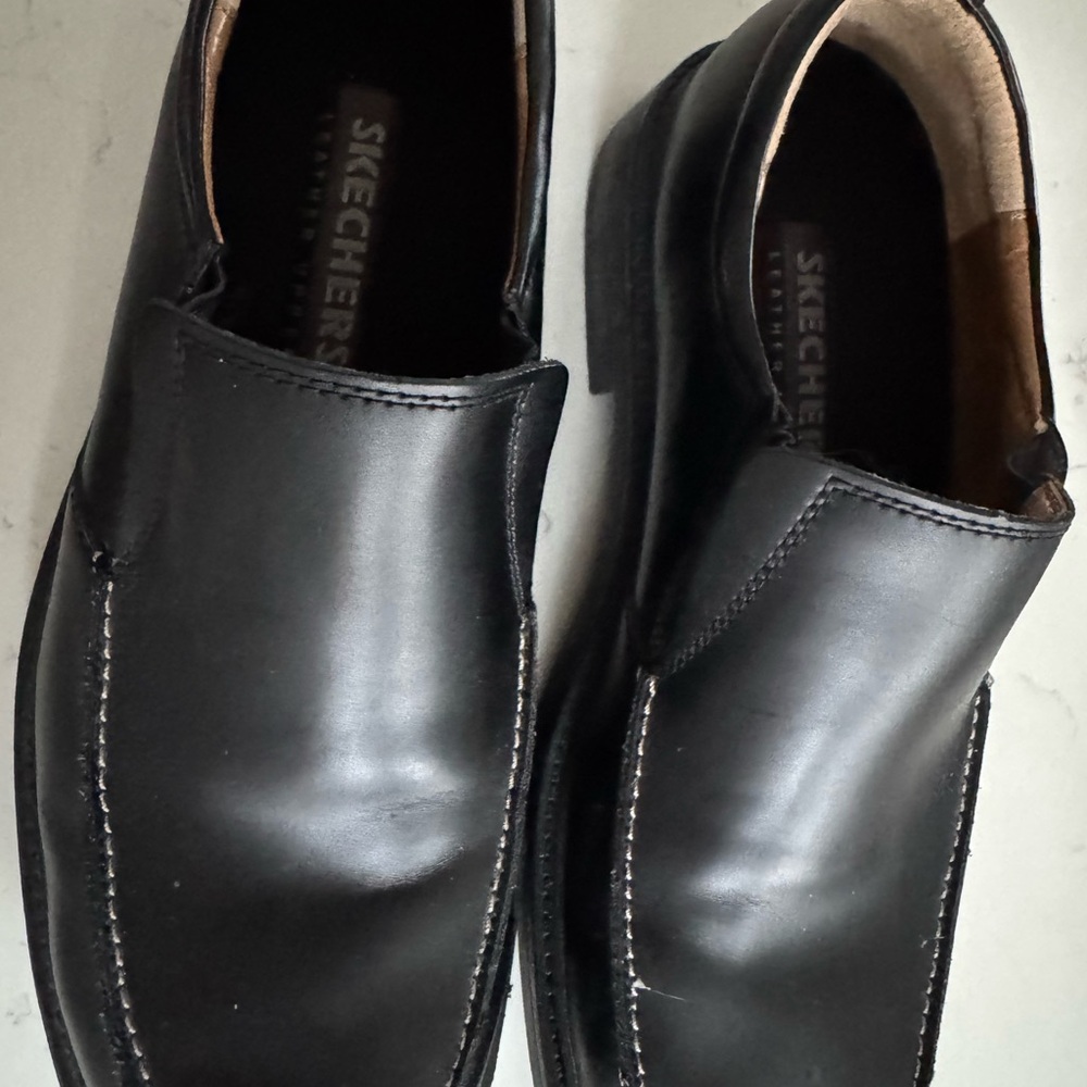 Skechers Black Slip-On Loafers with Classic Design Men’s